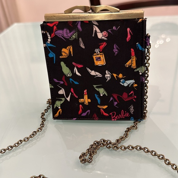 Nicole Miller Vintage Barbie themed evening bag. - Picture 2 of 11